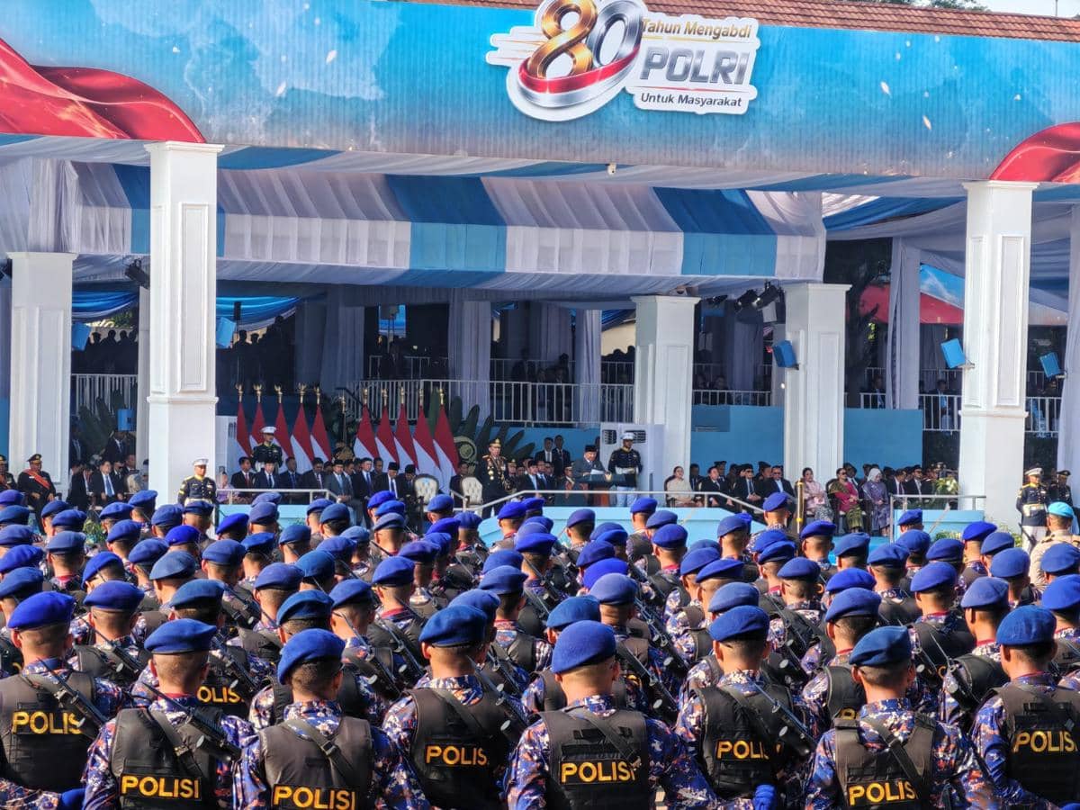 Upacara peringatan HUT Bhayangkara ke-80 di Satlat Brimob Polri, Cikeas, Bogor, Jawa Barat, Rabu (1/7/2026).