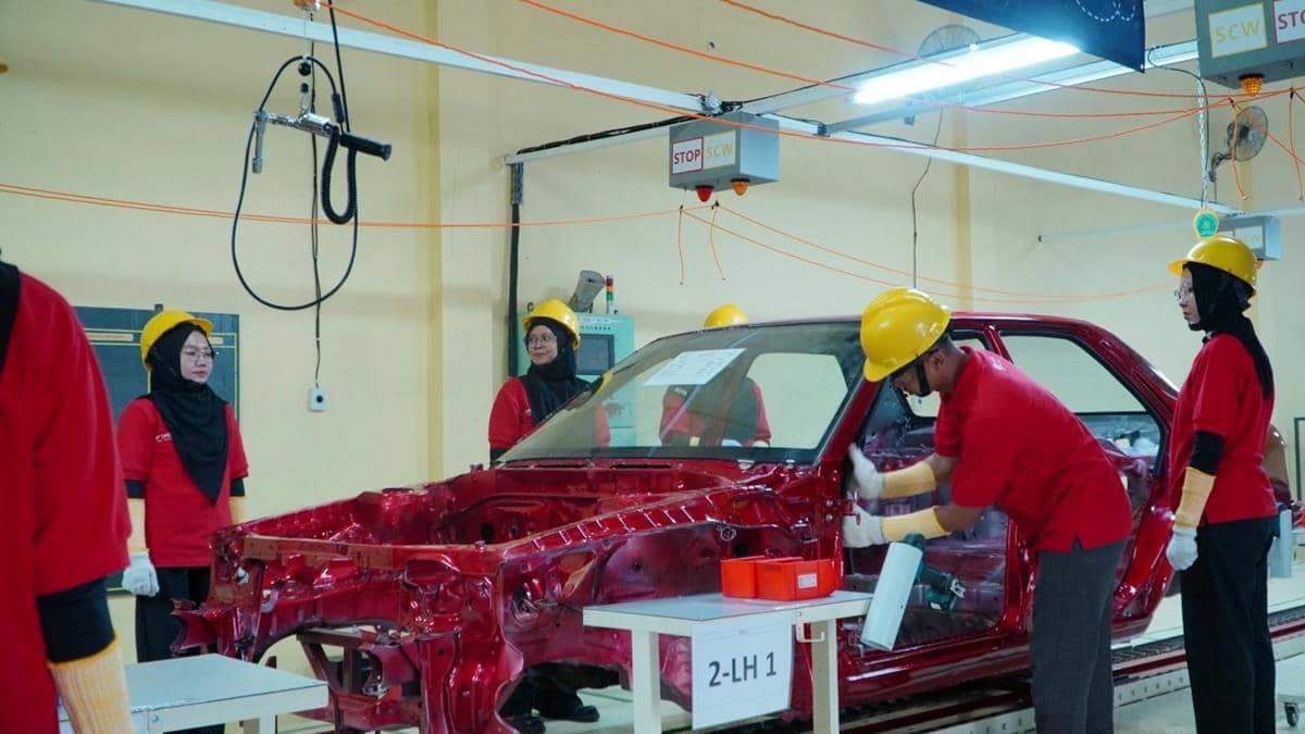 Komitmen Sosial-Lingkungan, Daihatsu Raih Penghargaan CSR Jawa Barat 2026
