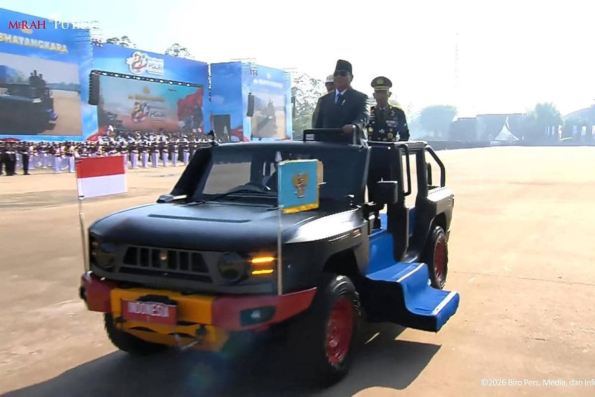 HUT ke-80 Bhayangkara, Prabowo dan Kapolri Naik Rantis Maung Indonesia 1