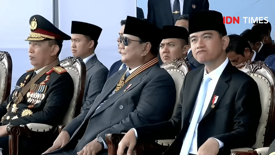 HUT Bhayangkara, Prabowo Saksikan Defile hingga Simulasi Pengamanan