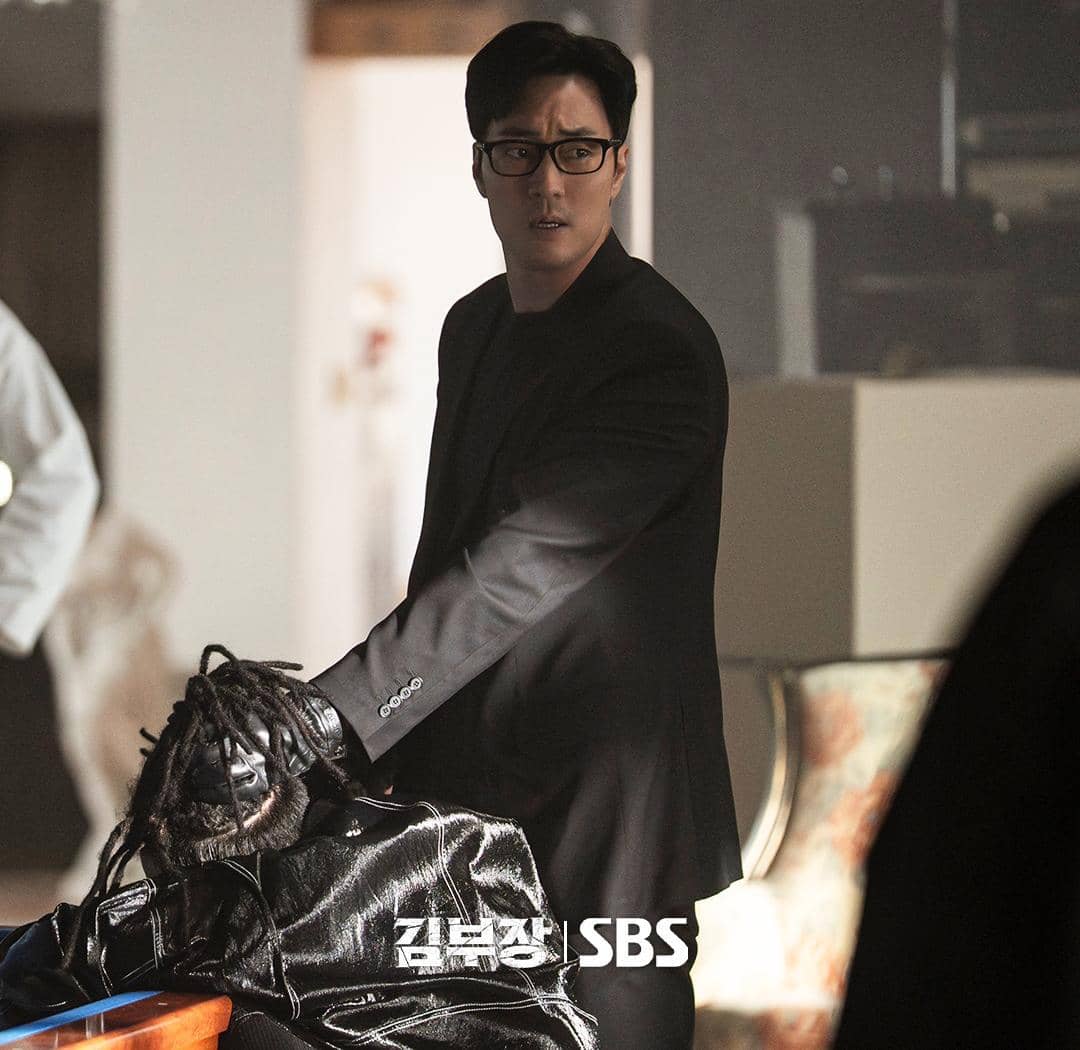 Still Cut action scene So Ji Sub di Agent Kim Reactivated 