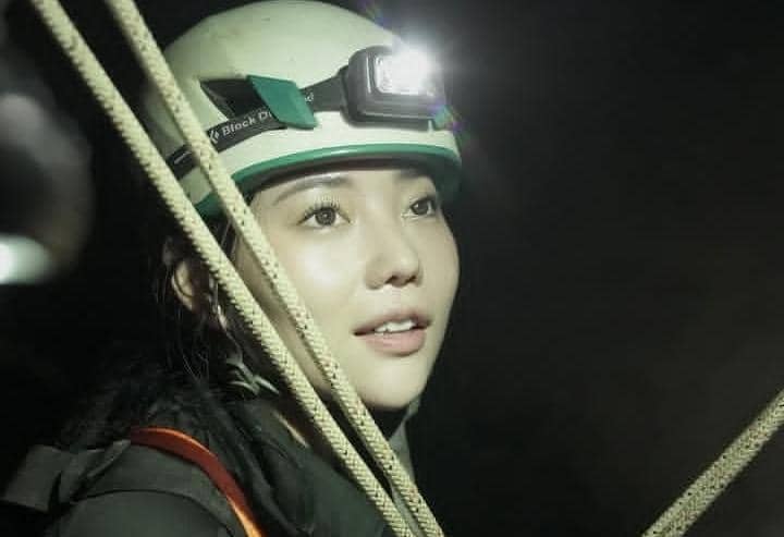 9 Potret Wendy Walters Masuk Gua Bojong Nangka, Gua Horizontal Pertama