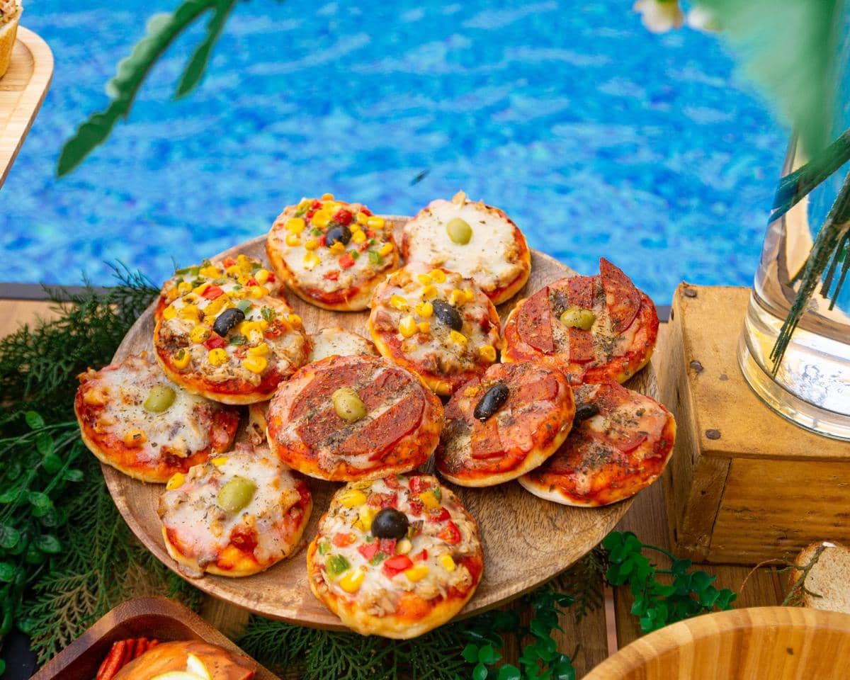 Resep Mini Pizza Aneka Topping yang Empuk buat Bekal Anak