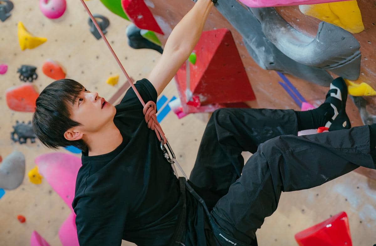 still cut drama Korea See You at Work Tomorrow