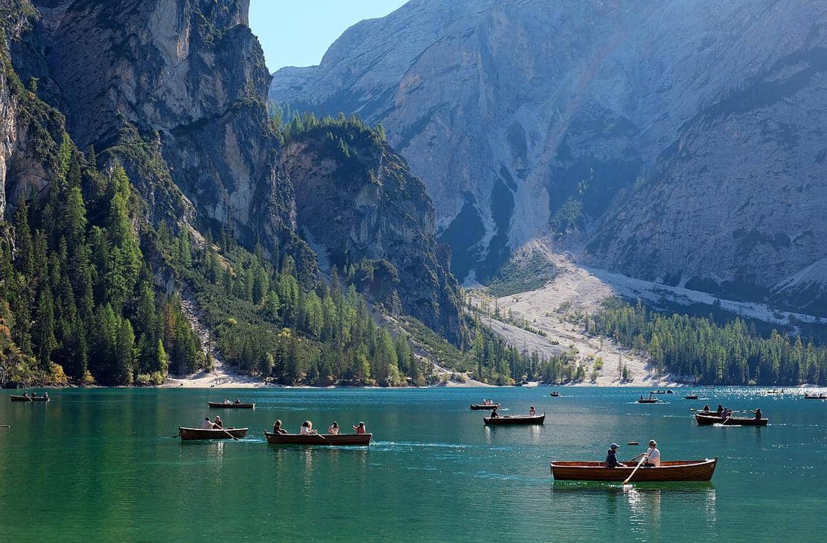 5 Danau Alpen yang Airnya Tetap Dingin meski Musim Panas