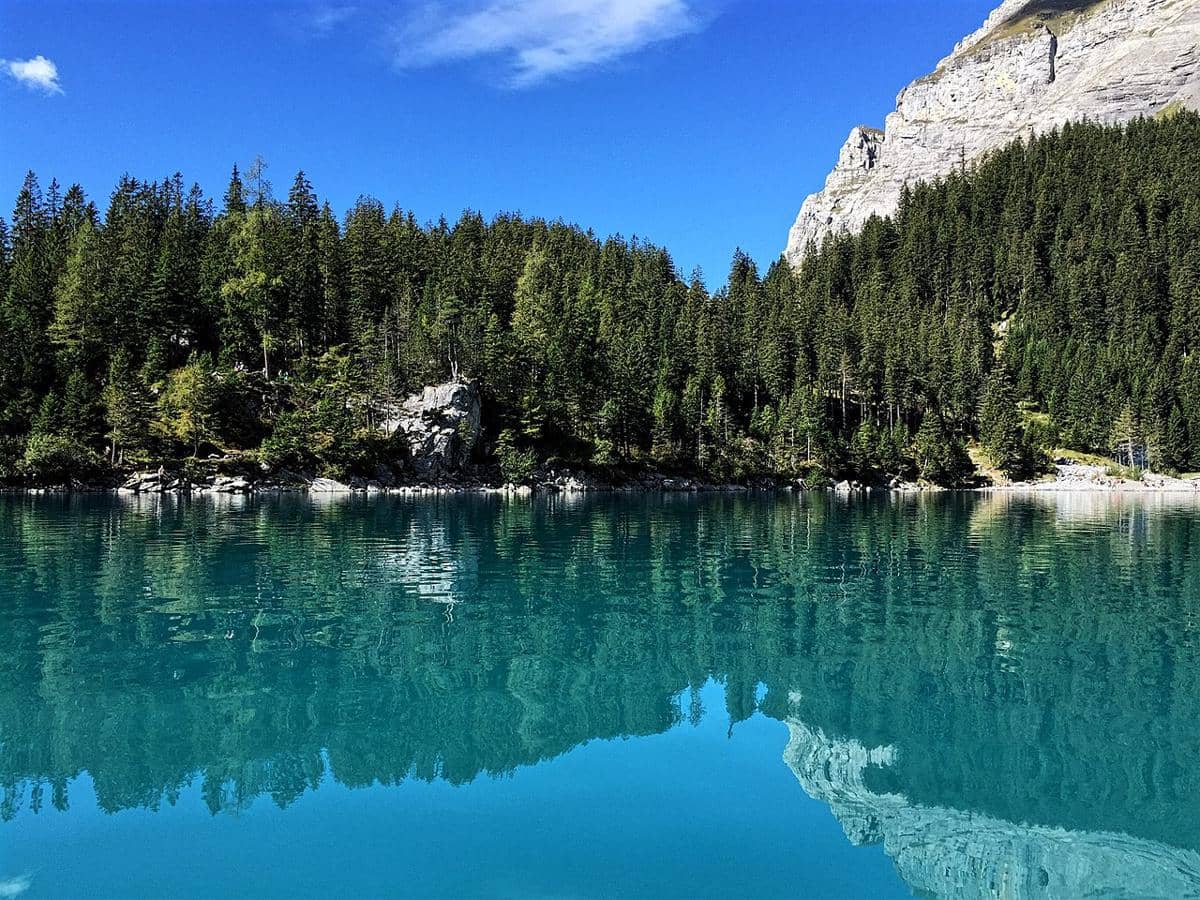Danau Oeschinen