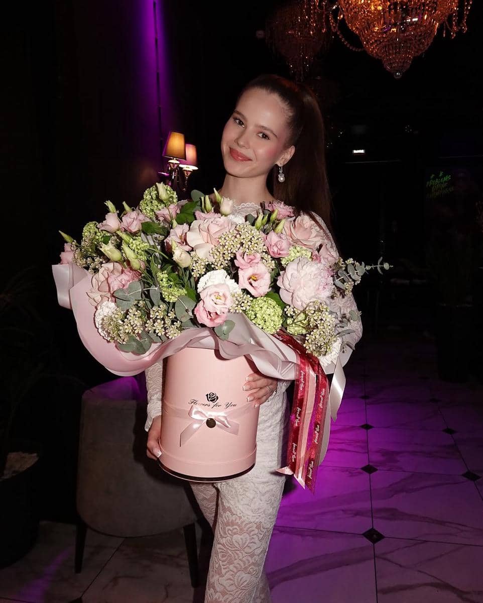 Potret Aliya Korotkaya, Beauty Queen yang Dekat Presiden Belarus