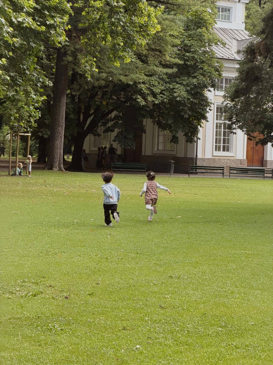 Nikita Willy jalan-jalan di Kota Innsbruck