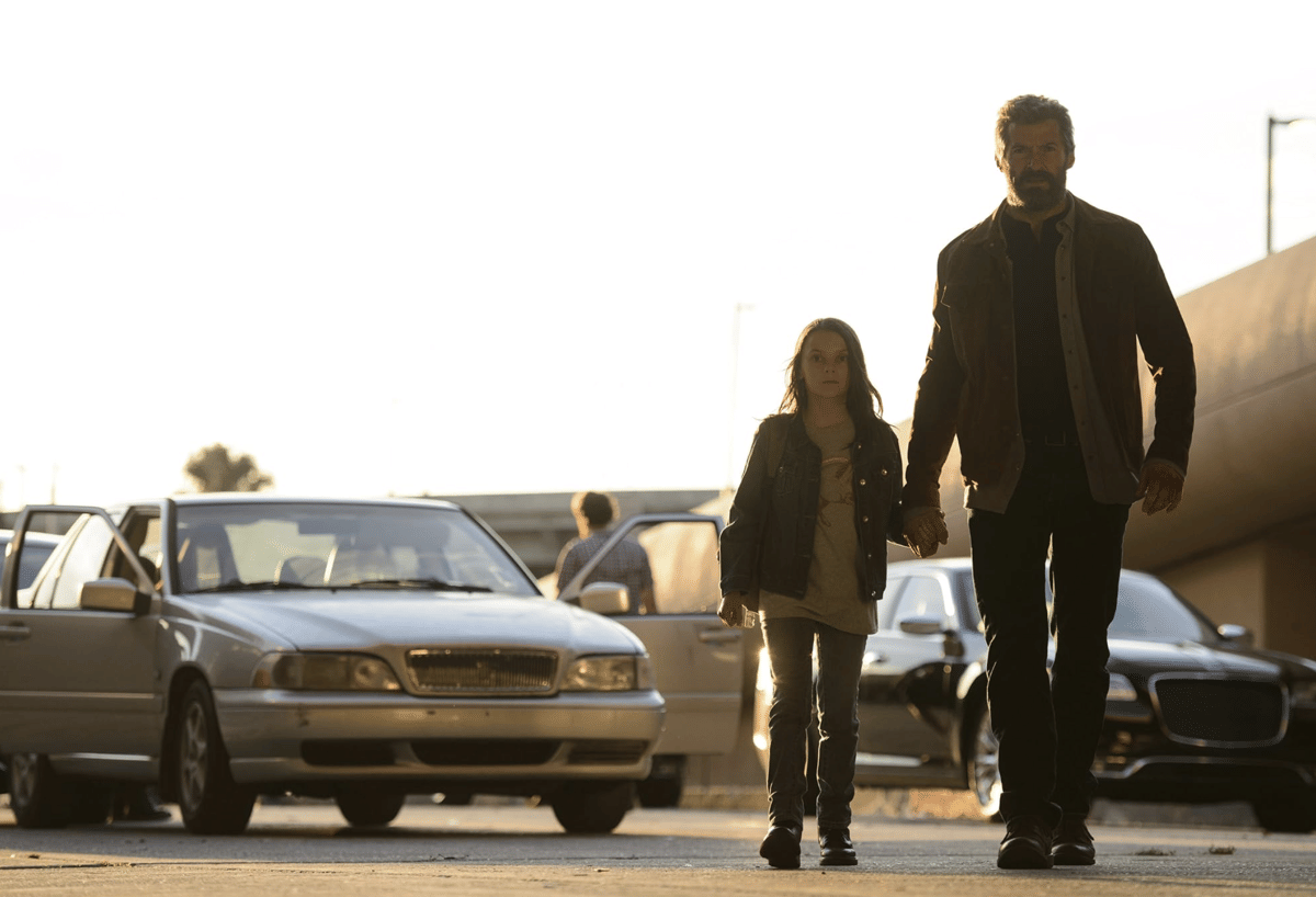 Hugh Jackman dan Dafne Keen dalam film Logan