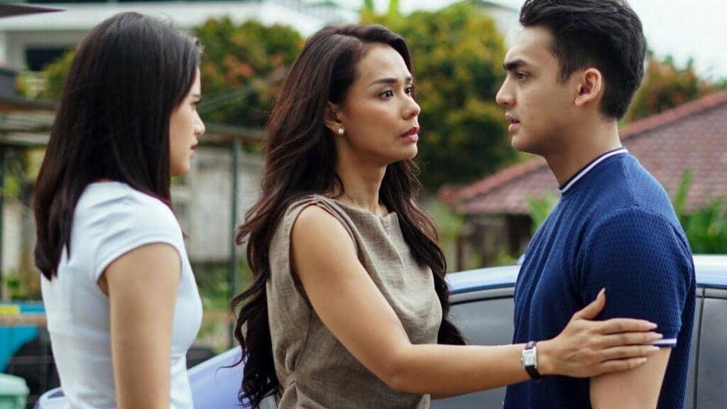 Still cut serial Manis di Bibir (dok. Vidio/Manis di Bibir)