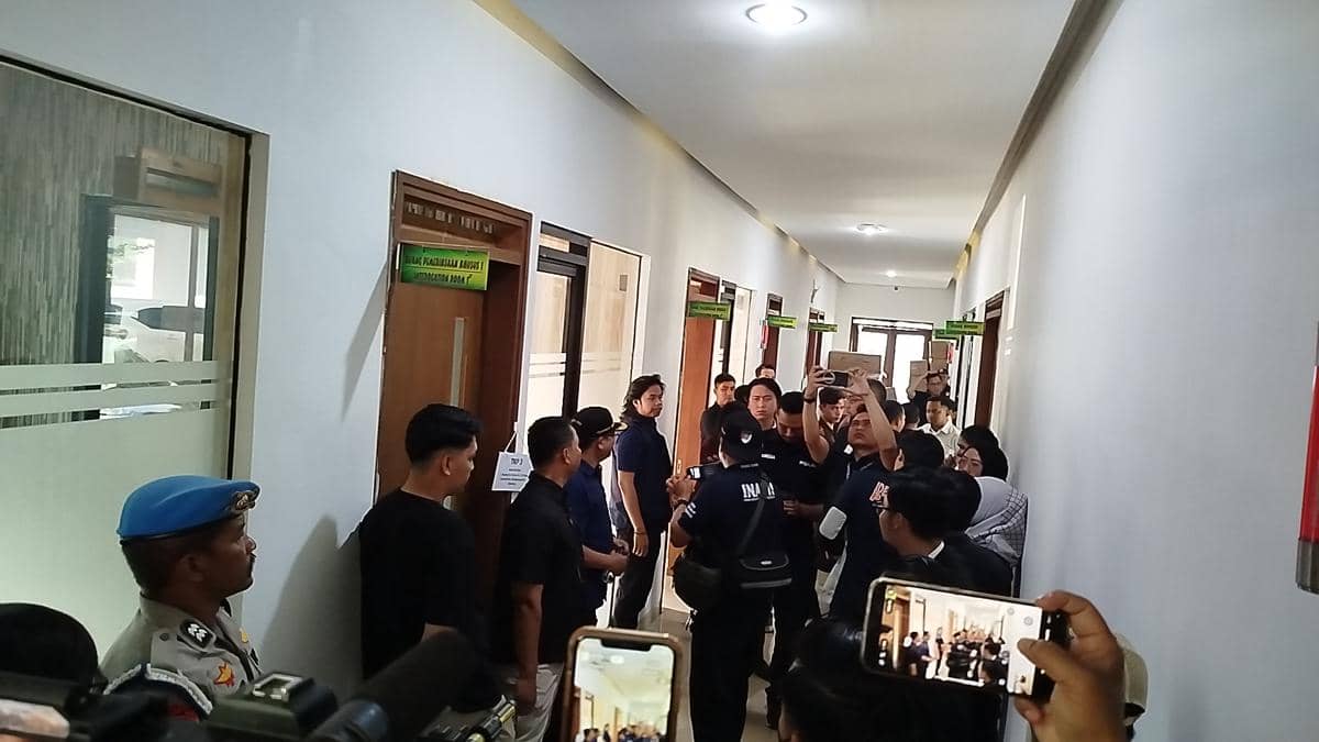 21 Adegan Bongkar Aksi Taufik Hidayat Aniaya YTR hingga Nyaris Buta