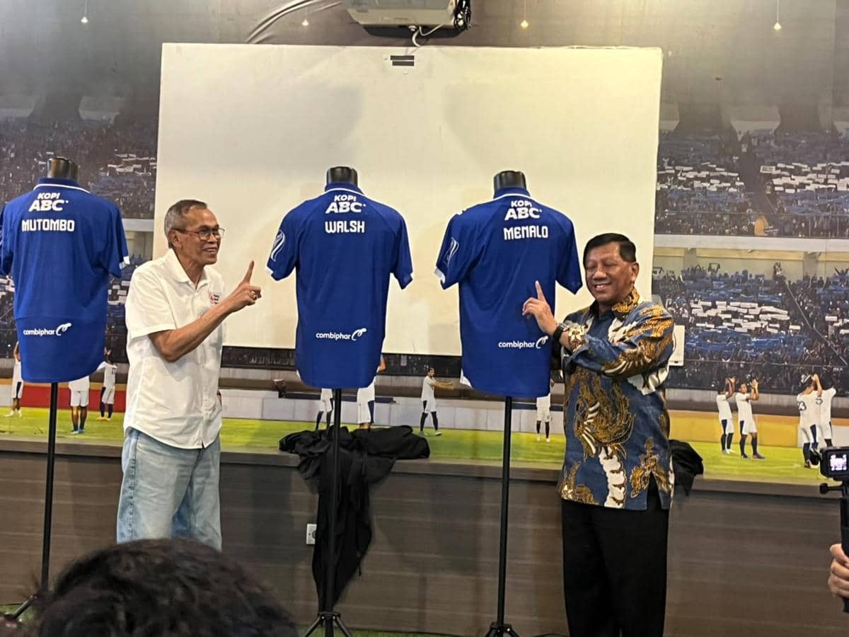 Persib Resmi Datangkan Sandy Walsh dan Luka Menalo