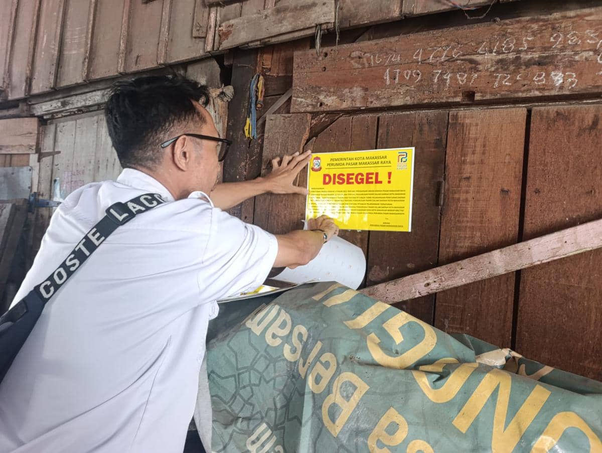 308 Kios di Pasar Kerung-Kerung Disegel, Ada yang Nunggak 9 Tahun