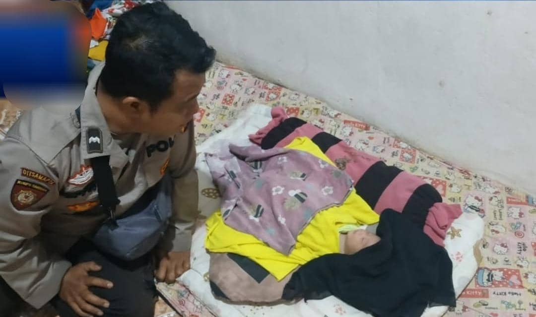 Warga Suak Tapeh Temukan Bayi Perempuan Terlantar di Teras Rumah