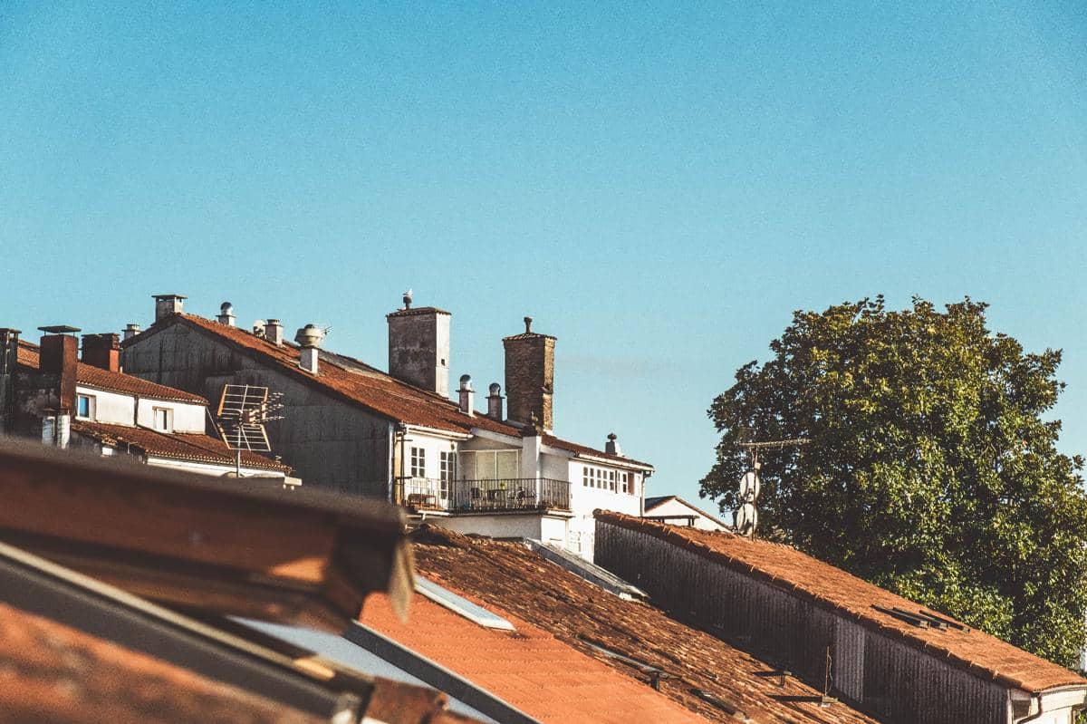 Atap Rumah Panas? Terapkan Cara Ini untuk Mengatasinya