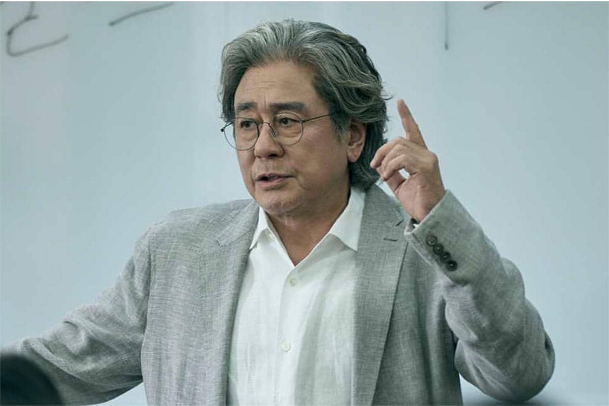 3 Keangkuhan Heo Mun Oh di Notes from the Last Row