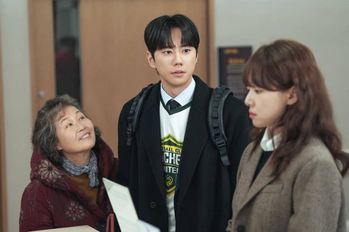 cuplikan drama Reborn Rookie