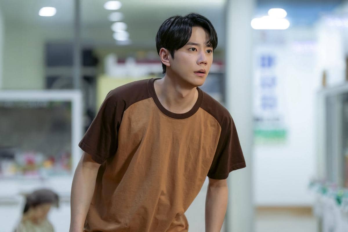 Lee Jun Young di Reborn Rookie