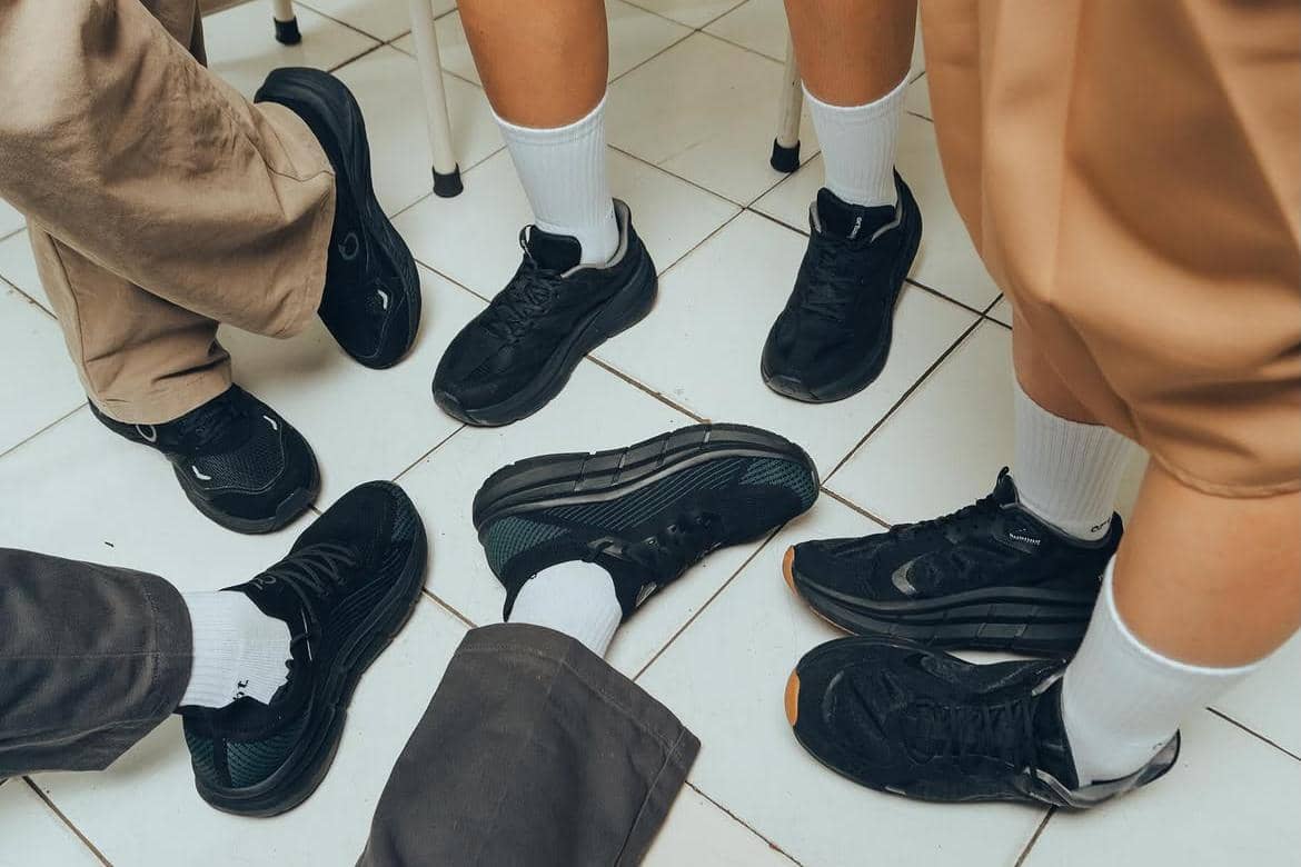 7 Rekomendasi Sepatu Ortuseight Hitam, Kasual sampai Running
