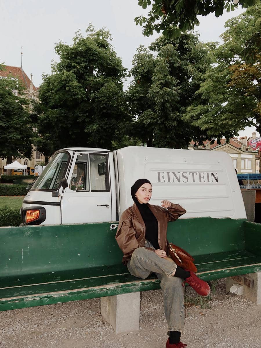 Emy Aghnia dan suami berkeliling Kota Bern