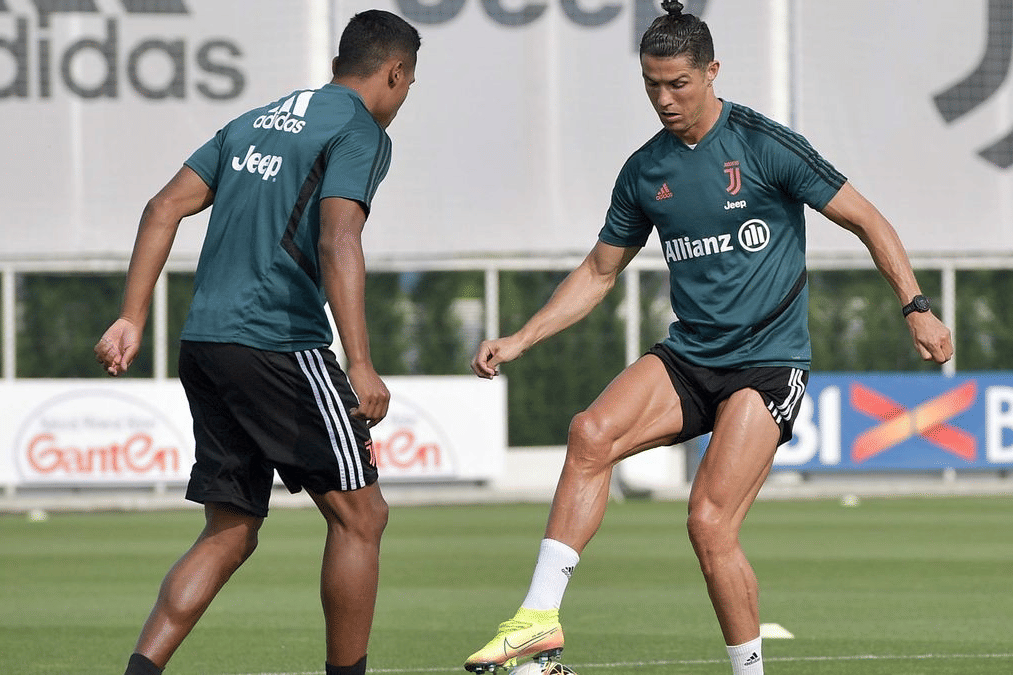 gaya rambut Ronaldo dari masa ke masa