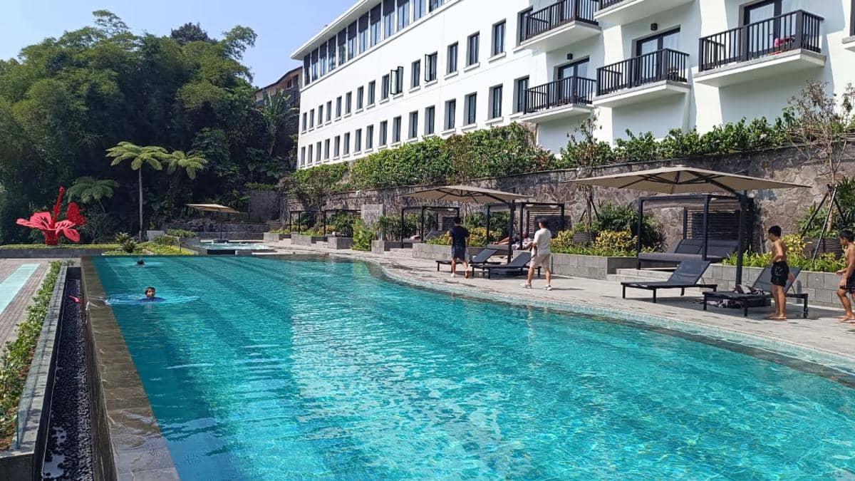 Liburan Sekolah, Kota Bandung Ramai Diserbu Wisatawan