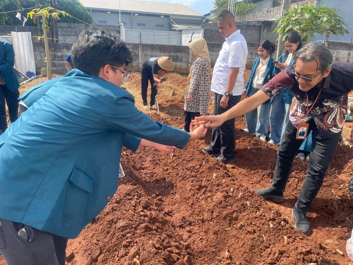 Sinergi Lapas dan Kampus: 450 Bibit Herbal untuk Harapan Baru
