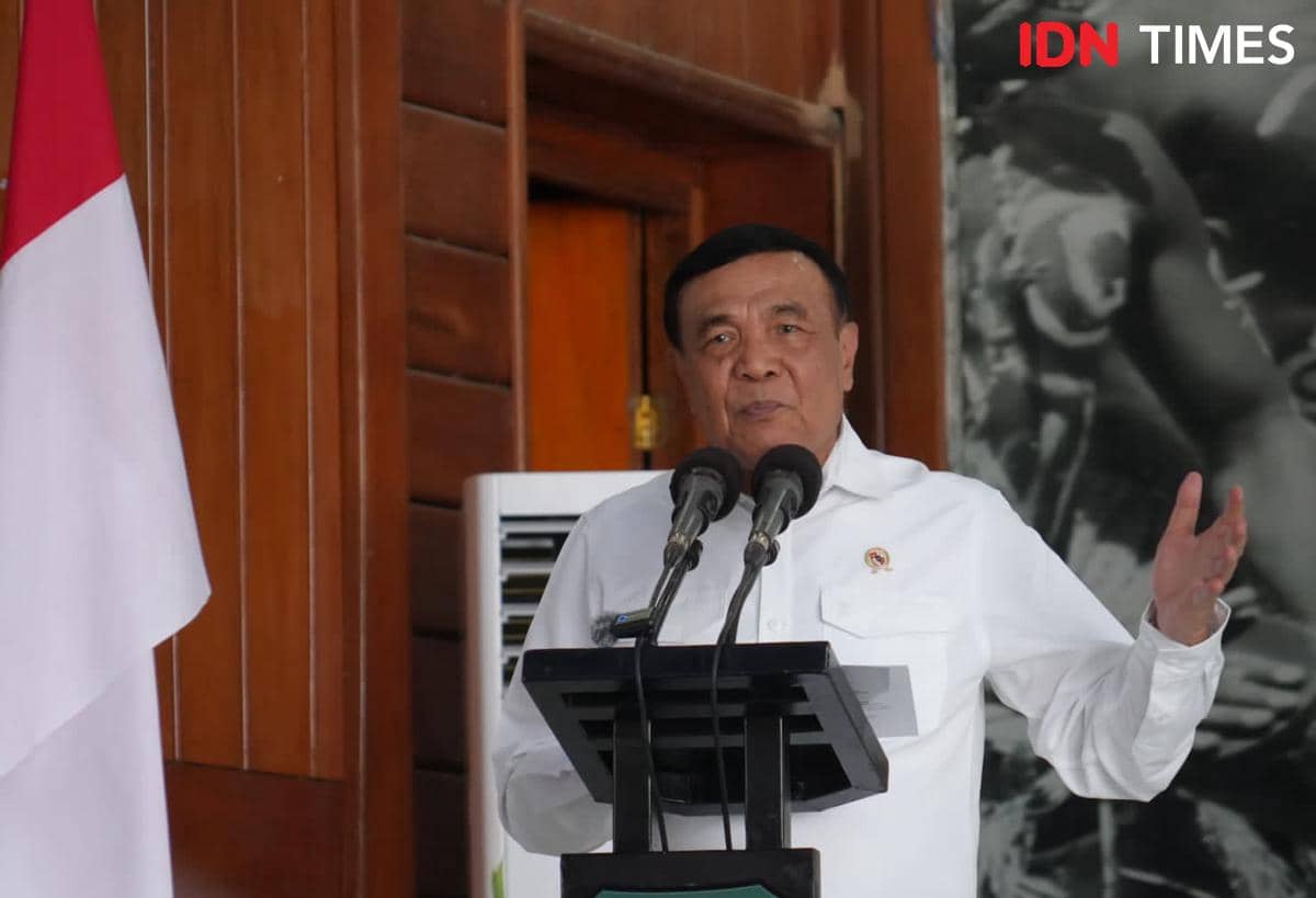 Menko Djamari Siapkan Operasi Modifikasi Cuaca Atasi Karhutla