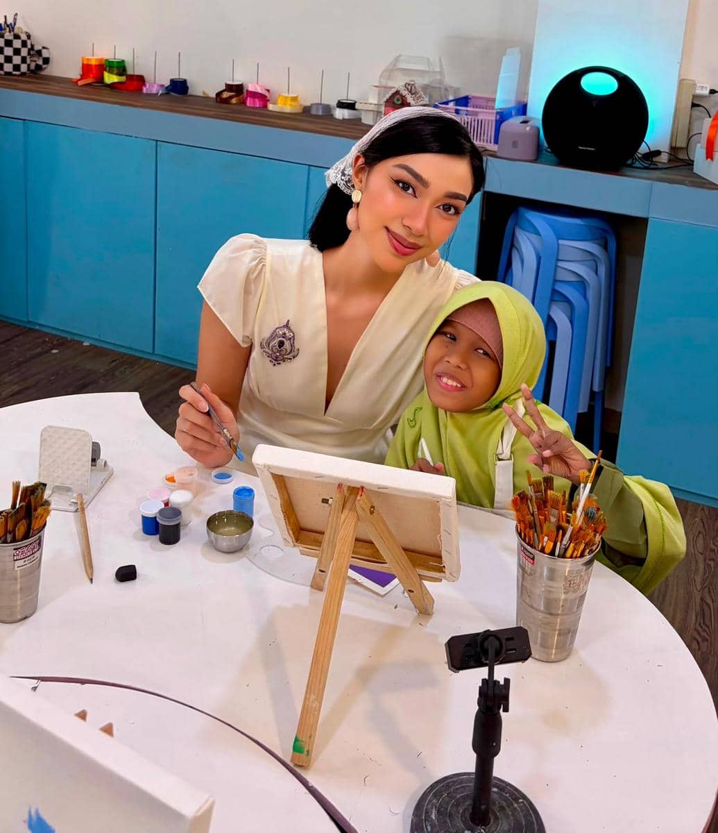 Potret Kegiatan Sosial Puteri Indonesia Kebudayaan 2026 Nilam Onasis Bersama Anak Panti Asuhan