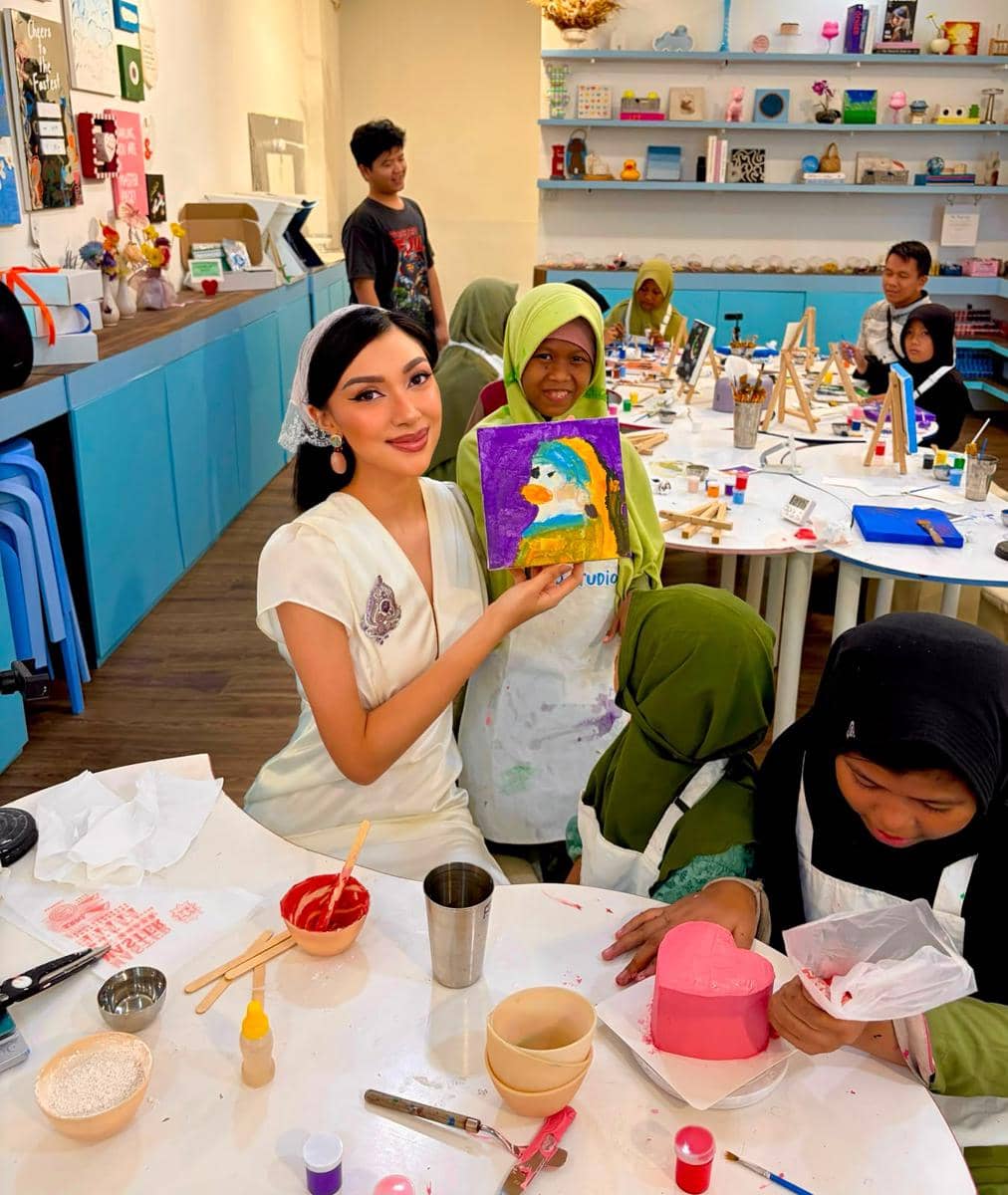 Potret Kegiatan Sosial Puteri Indonesia Kebudayaan 2026 Nilam Onasis Bersama Anak Panti Asuhan