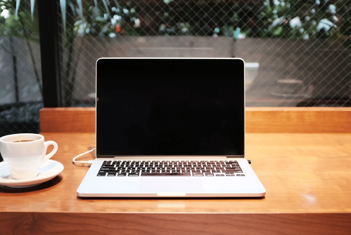 ilustrasi laptop