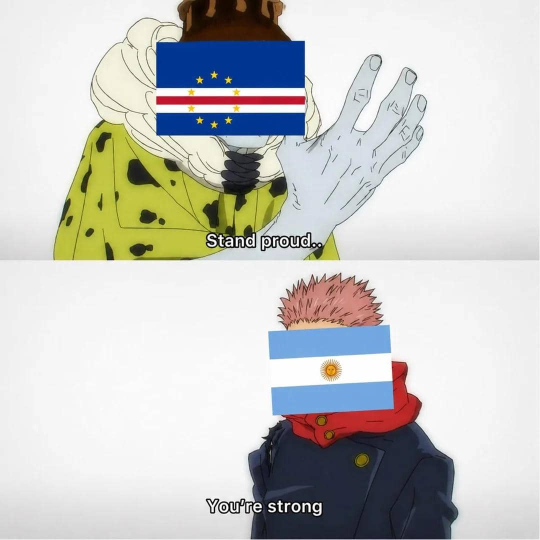 Meme animasi menampilkan bendera Tanjung Verde dan Argentina dalam adegan saling memberi semangat dengan teks bahasa Inggris.