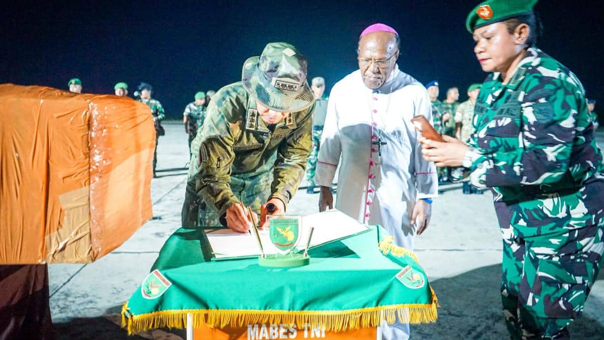 Papua, OPM, Pesawat, AMA