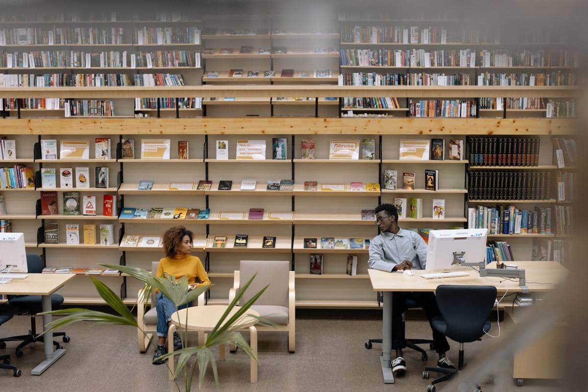 ilustrasi perpustakaan