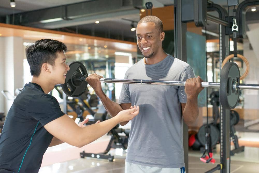 Kenali 5 Kriteria Gym Buddy yang Bikin Progress Gym Lebih Cepat