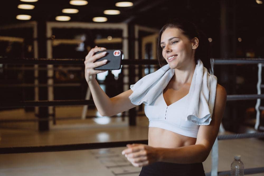 7 Manfaat Selfie di Gym, Membantu Cek Progres Bukan Pamer