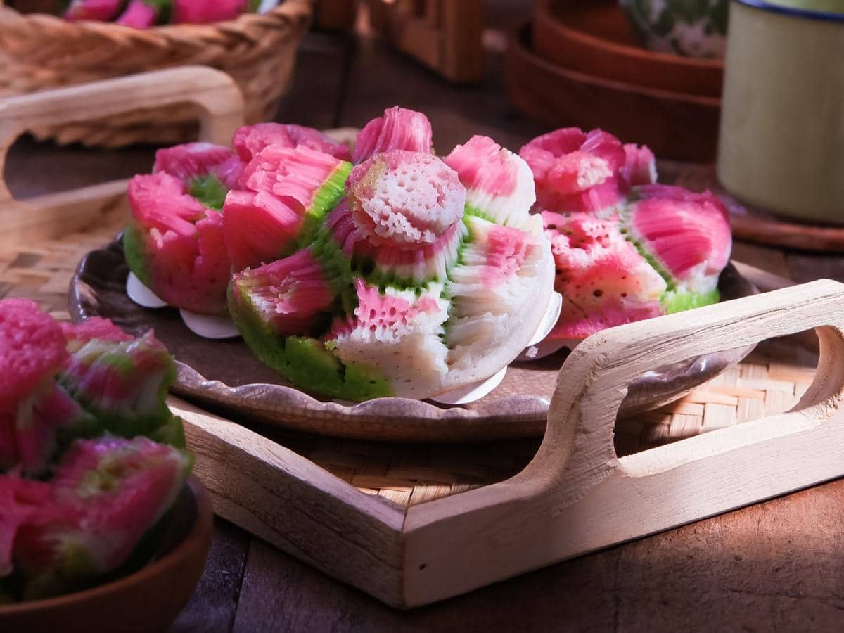 Resep Kue Bikang Mawar Berserat dan Empuk yang Anti Gagal