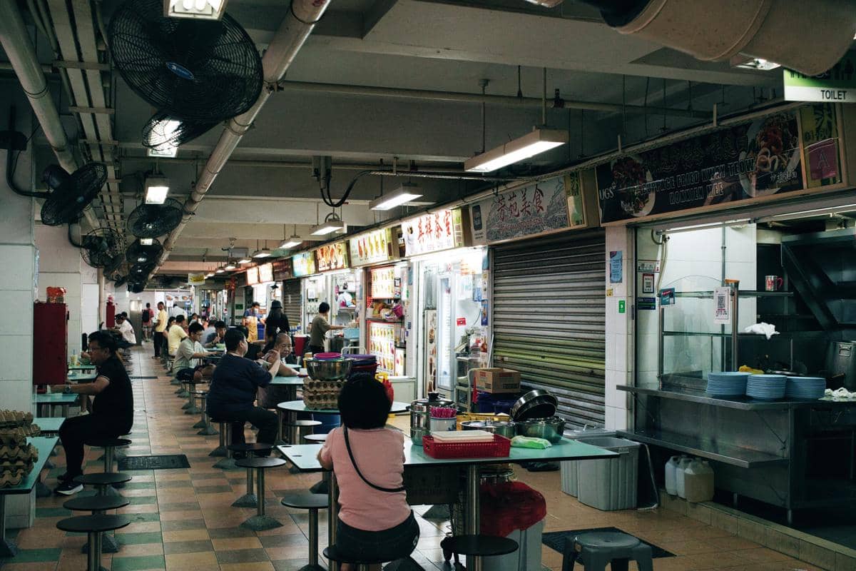 ilustrasi food court