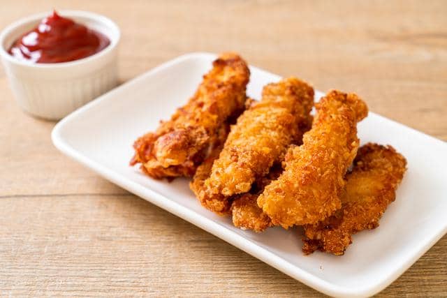 ilustrasi sajian fried fish stick