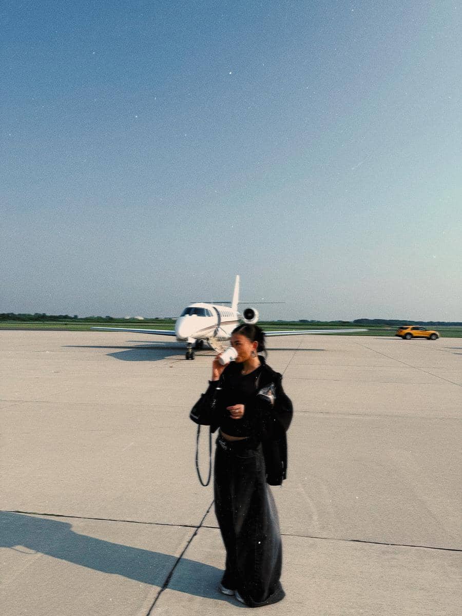 Inspirasi OOTD ala Agnez Mo