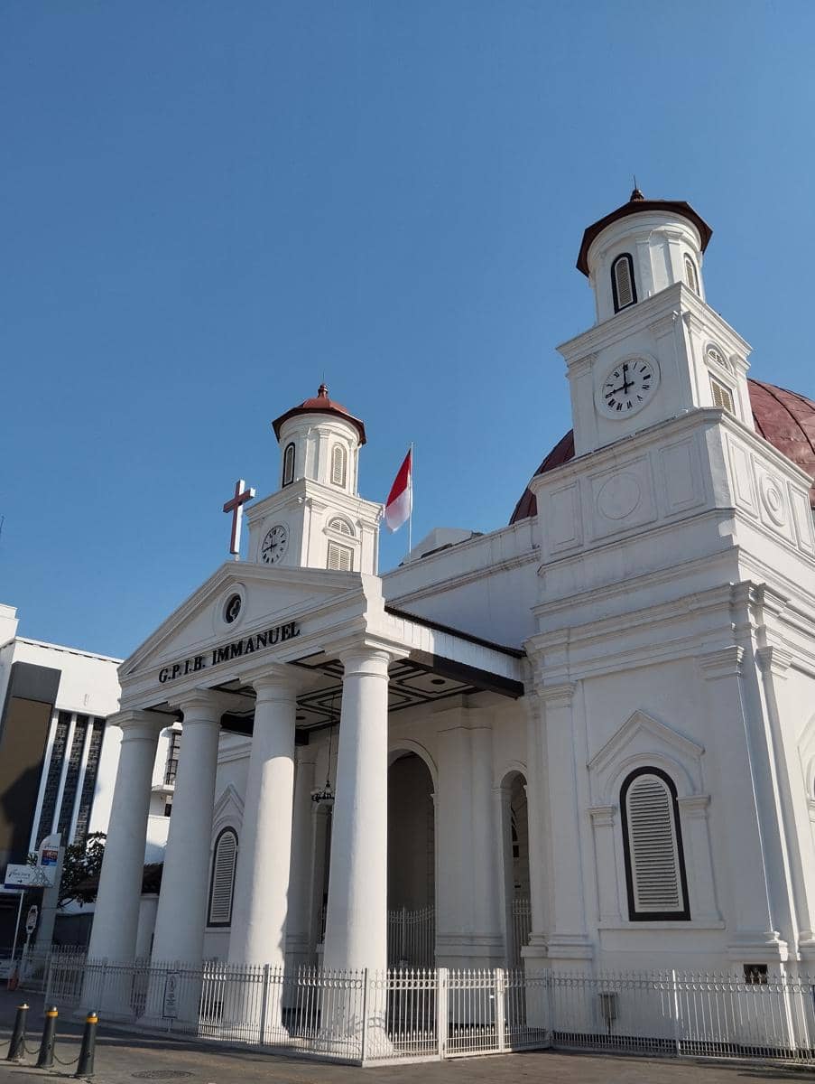 Cuaca berawan di atas Gereja Blenduk Kawasan Kota Lama Semarang. (IDN Times/Dhana Kencana)
