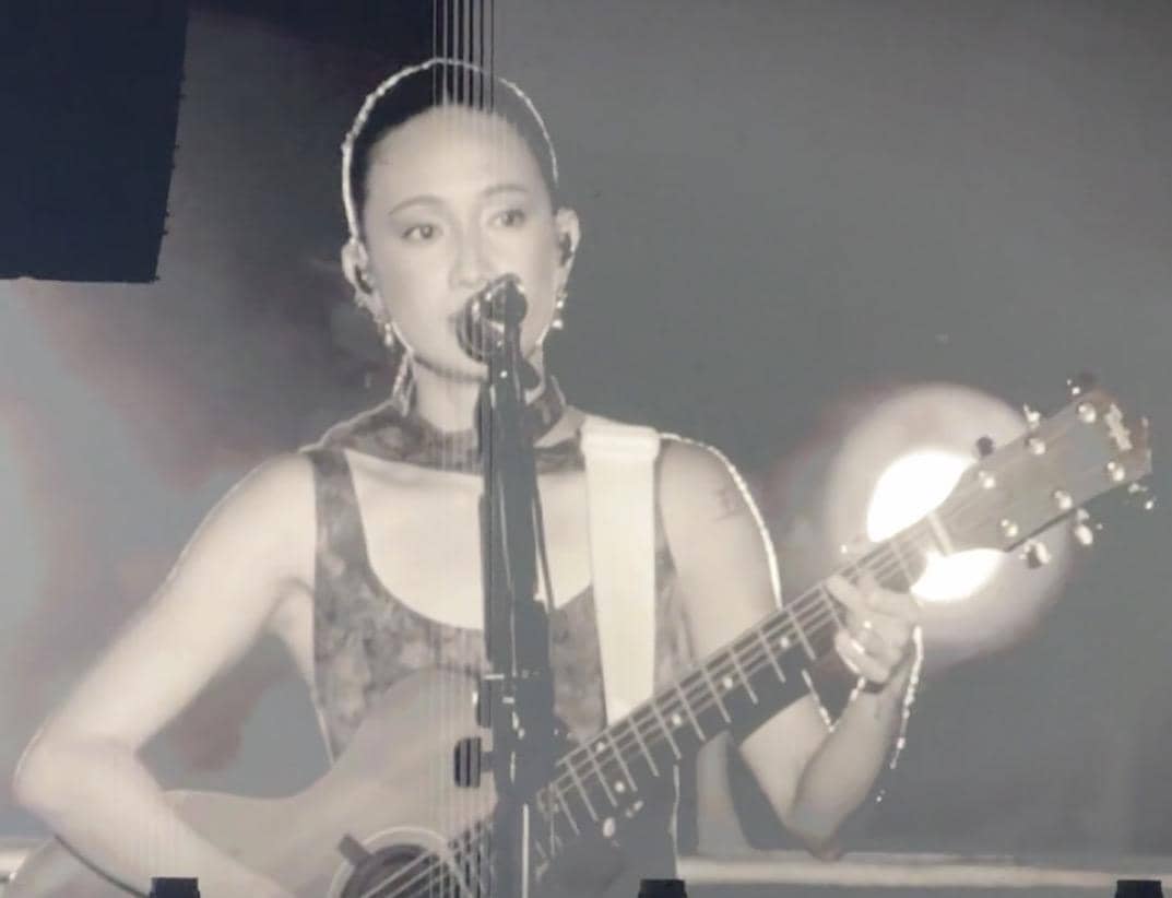 penampilan NIKI di Prambanan Jazz Festival 2026