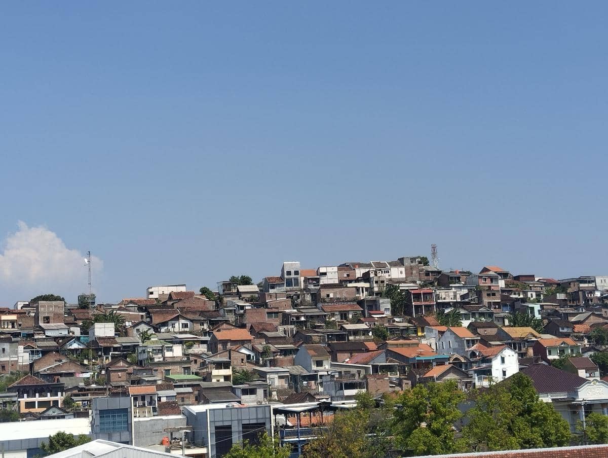 Suasana cuaca panas di Kota Semarang. (IDN Times/Dhana Kencana)