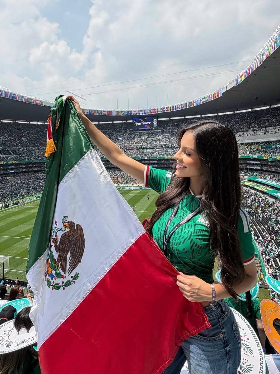 Potret Beauty Queen Nonton Langsung 32 Besar Piala Dunia 2026