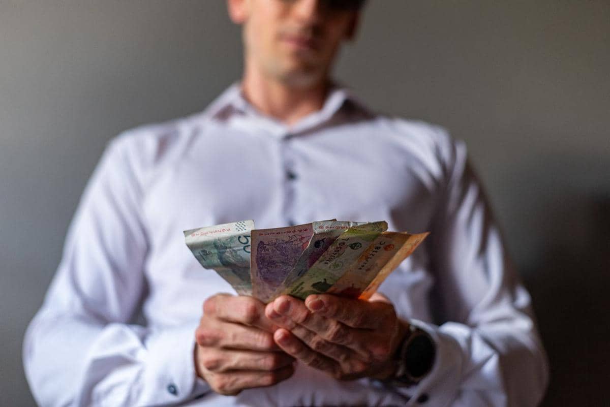 5 Tips Survive meski Gaji Minim sambil Meningkatkan Kesejahteraan