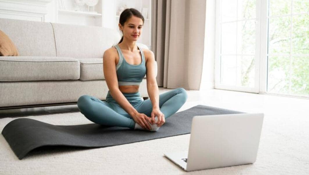 olahraga yoga (magnific.com/freepik)