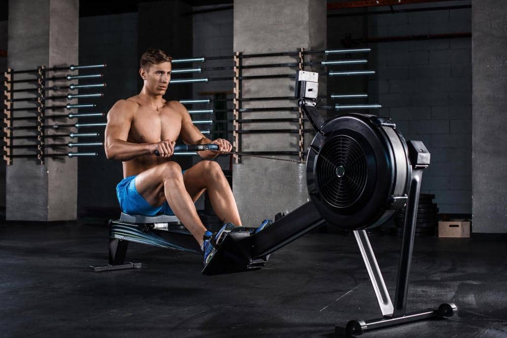 ilustrasi latihan rowing machine