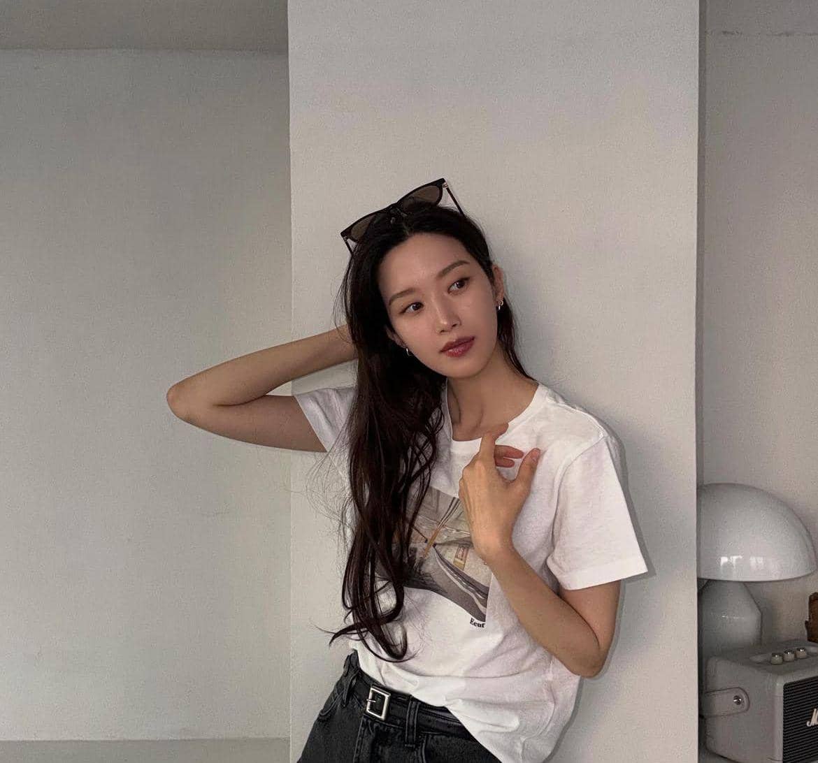 Potret Moon Ga Young