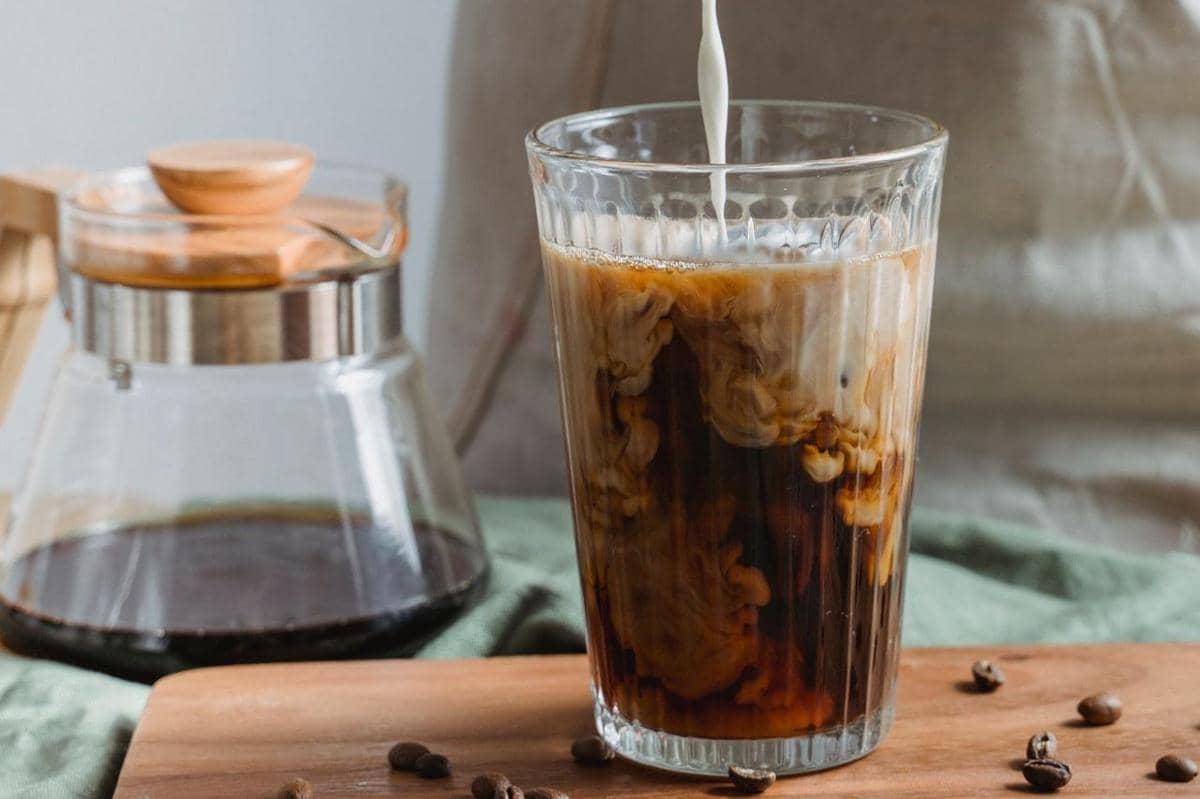 ilustrasi coconut cold brew
