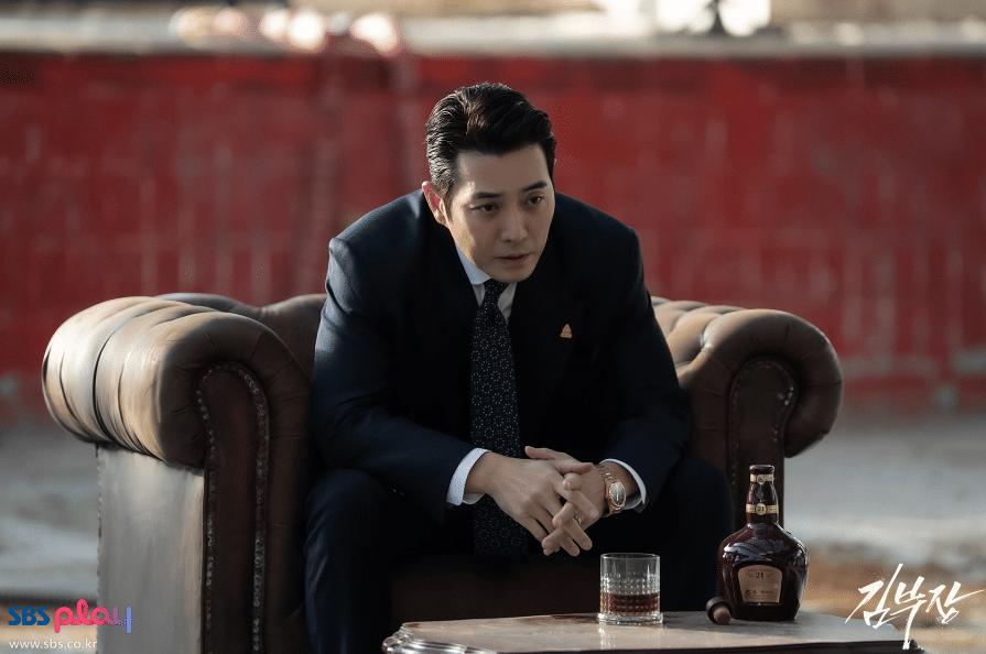 9 Karakter Villain di Drakor Agent Kim Reactivated, Menyebalkan!